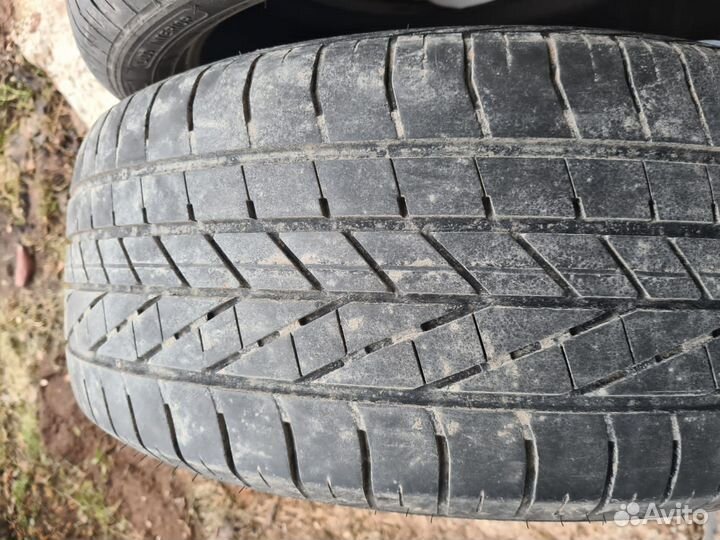 Goodyear Excellence 255/45 R20