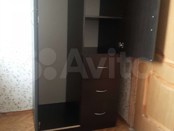 Комната 8 м² в 3-к., 2/5 эт.