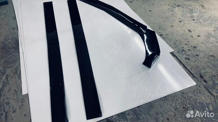 Сплиттер универсальный переднего бампера