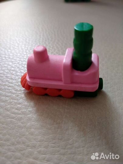 Игрушки из киндер-сюрпризов