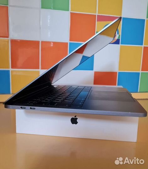 Macbook Pro 13 2019/ i7/16gb/512gb