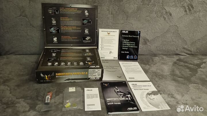 Asus Sabertooth 990FX R2.0 / AM3+