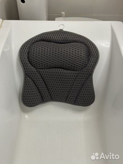 Подушка для ванны на присосках