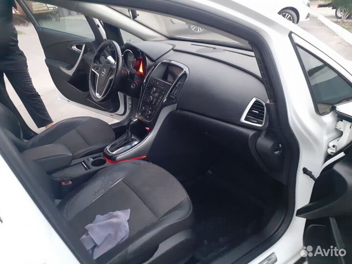 Opel Astra 1.6 AT, 2012, 106 000 км