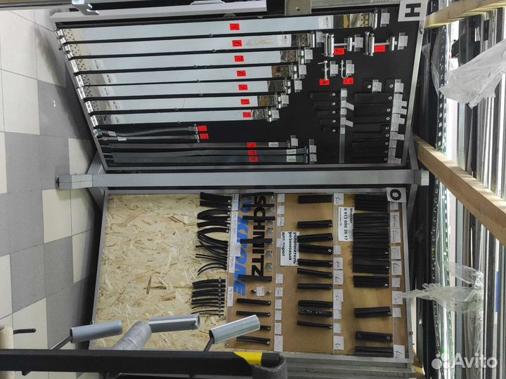 Фурнитура для фургонов и прицепов