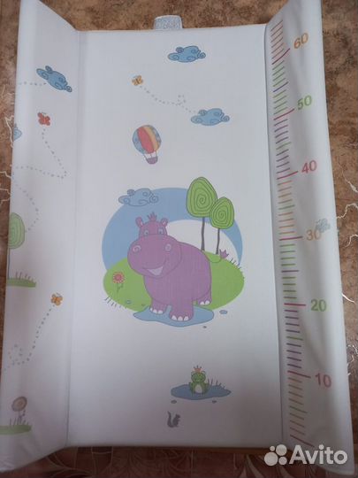 Пеленальный столик