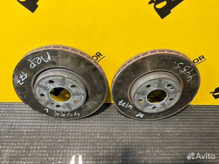 Диск тормозной передний Mercedes Benz A200 W177