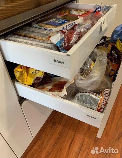 Угловая кухня с мдф фасадами в Ялте