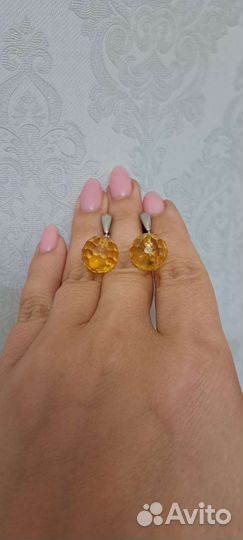 Серебряные серьги с янтарем