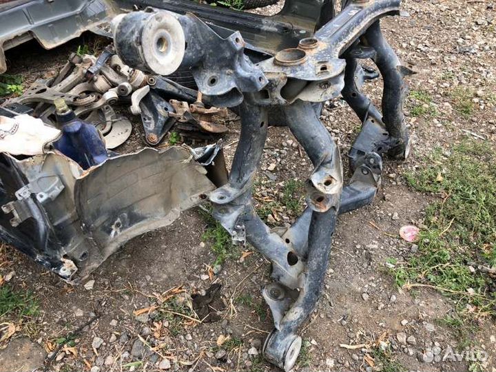 Подрамник задний Audi Q7