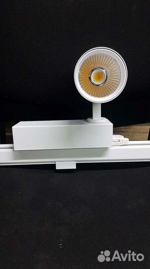 Трековые светильники бу