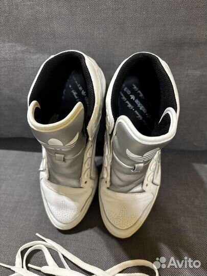 Кроссовки женские adidas 37