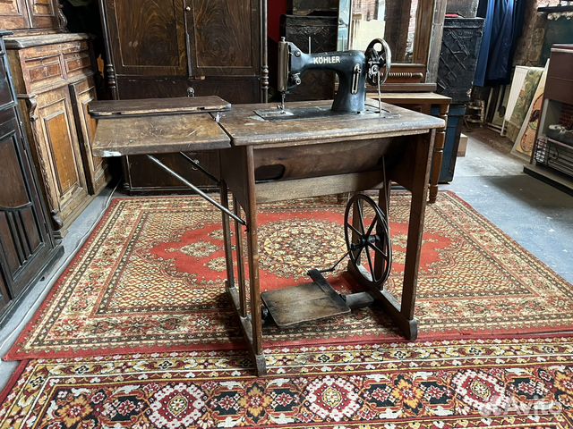 Швейная машинка