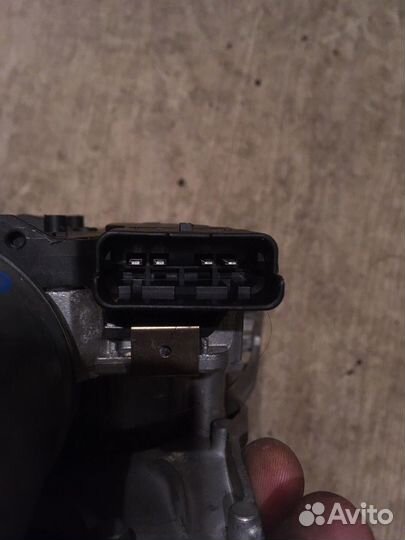 Мотор стеклоочистителя правый Citroen C4 Picasso 2