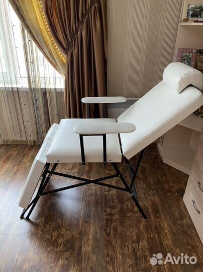 Массажный стол