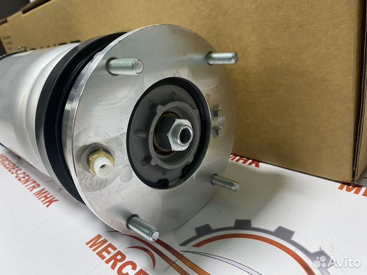 Пневмостойка передняя Land Rover Lr087081