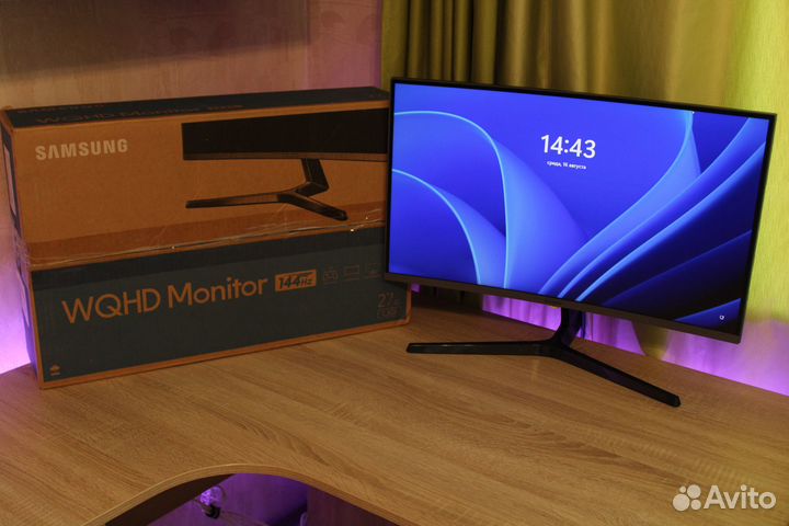 Монитор Samsung 27