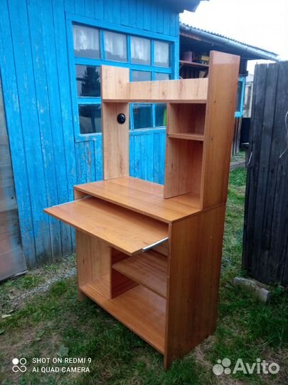 Стол компьютерный