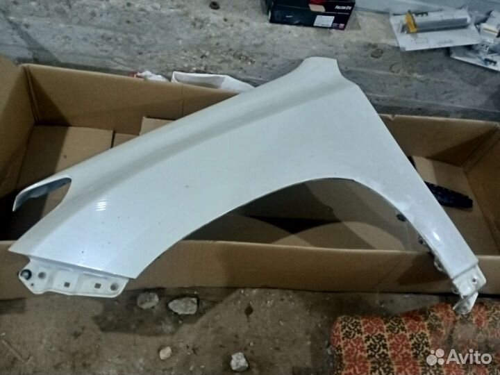 Крылья передние Prado 150