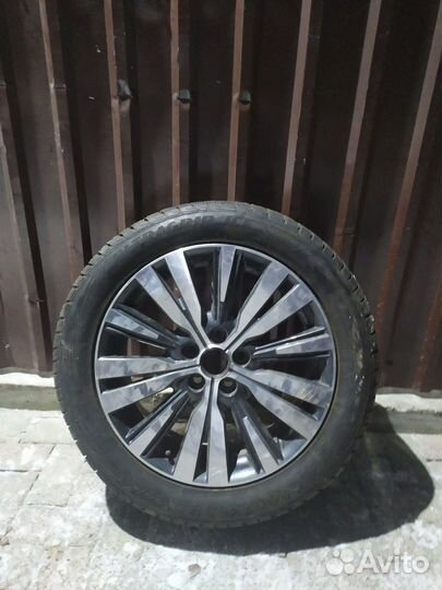 Колесо Goodyear UltraGrip Ice SUV 225/55 R18