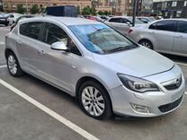 Opel Astra 1.6 AT, 2010, битый, 111 000 км, с пробегом, цена 455 000 руб.