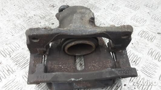 Суппорт тормозной передний левый fiat sedici (3BR0