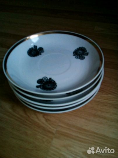 Блюдца новые