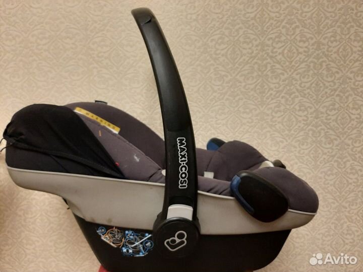 Детское автомобильное кресло 0+