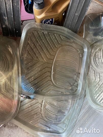 Автомобильные коврики резиновые