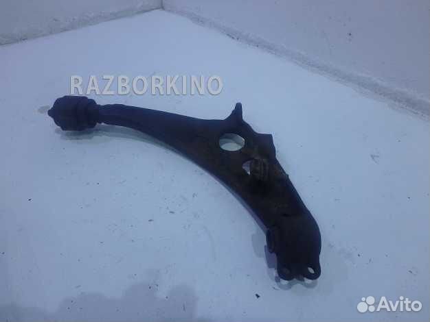 Рычаг передний правый