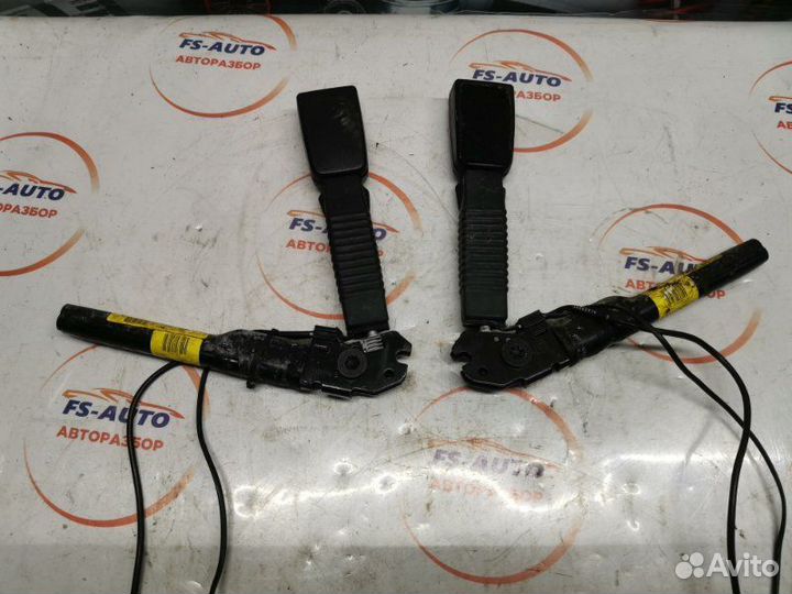 Замок ремня безопасности передний Ford Kuga 1 2.0