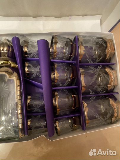 Набор бокалов и рюмок