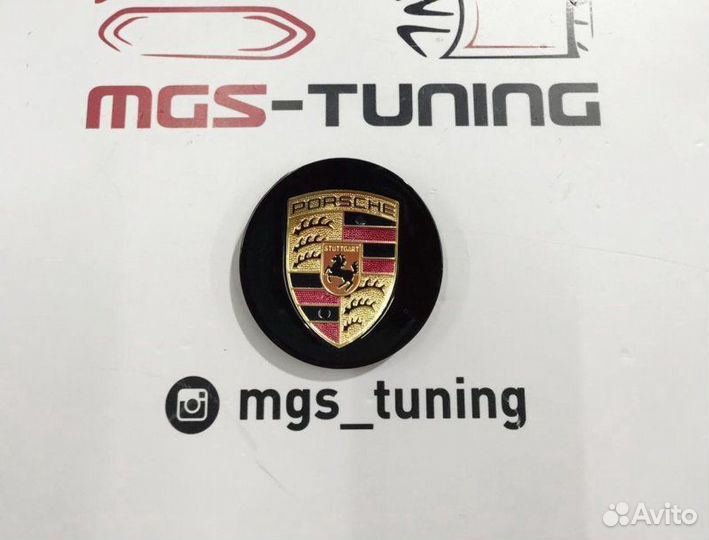 Колпачок в ступицу Porsche черный 76м. 1 шт