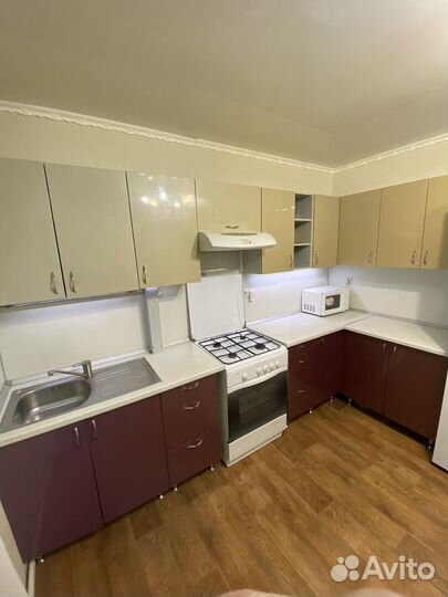 Кухонный гарнитур кухня бу с техникой