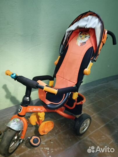 Трехколесный велосипед