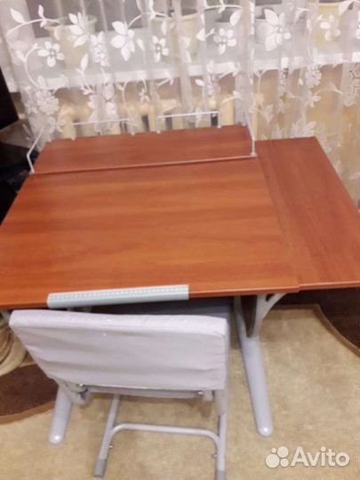 Растущая парта и стул