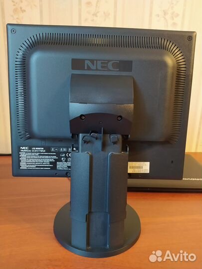 Монитор NEC MultiSync LCD 1770NX