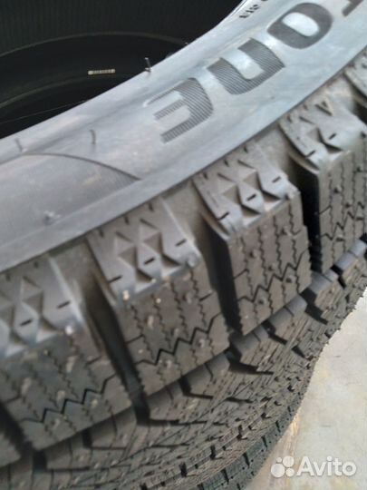Bridgestone Blizzak Ice 245/45 R18 96B