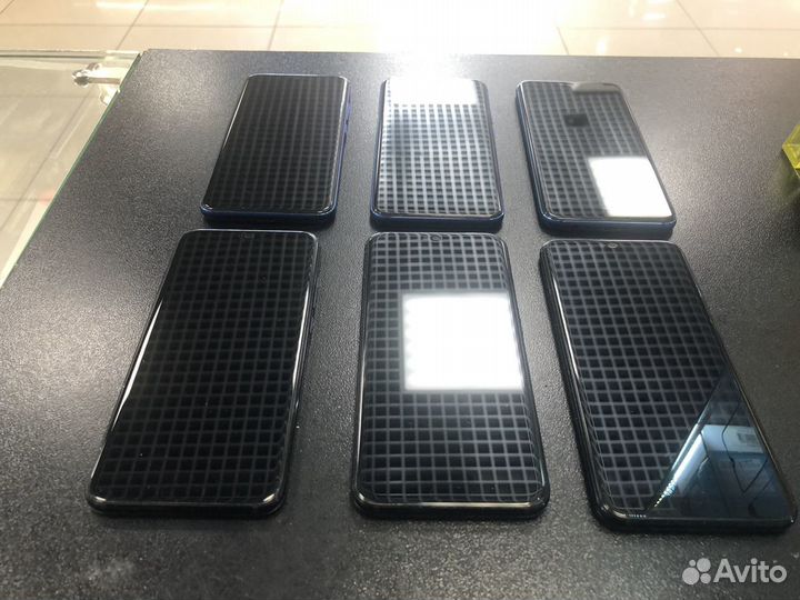 Дисплеи на mi9 t разного качества