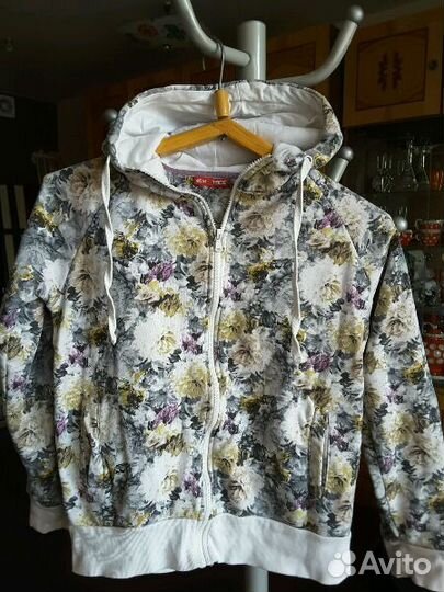 Спорт кофта. Толстовка. Ветровка Размер 42-44(46)