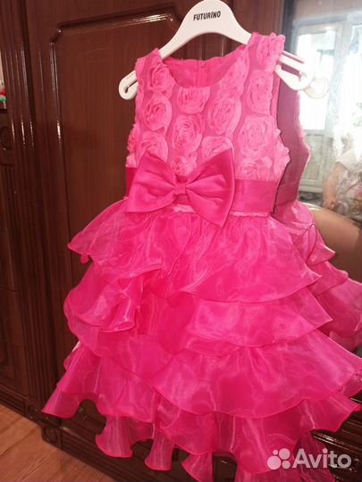 Детское нарядное платье 92