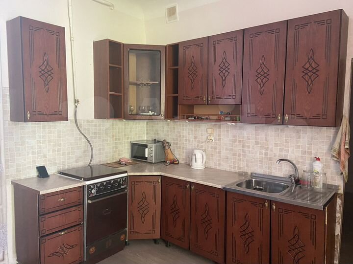 1-к. квартира, 42 м², 1/3 эт.