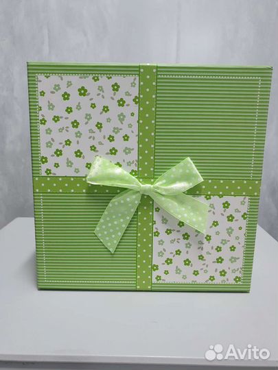 Коробка подарочная