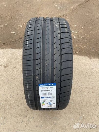 Triangle Sports TH201 255/35 R20