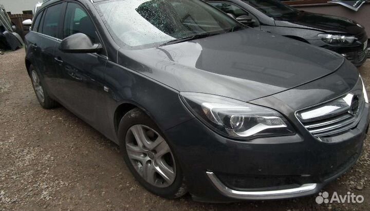 Opel Insignia 2015 г по запчастям