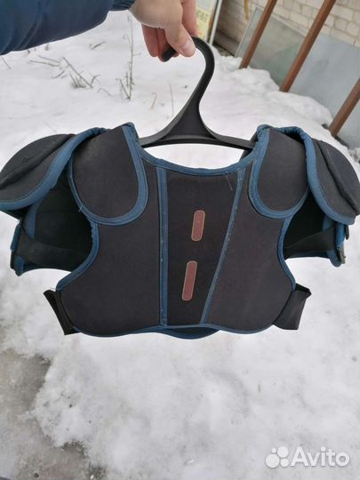 Нагрудник хоккейный sr s