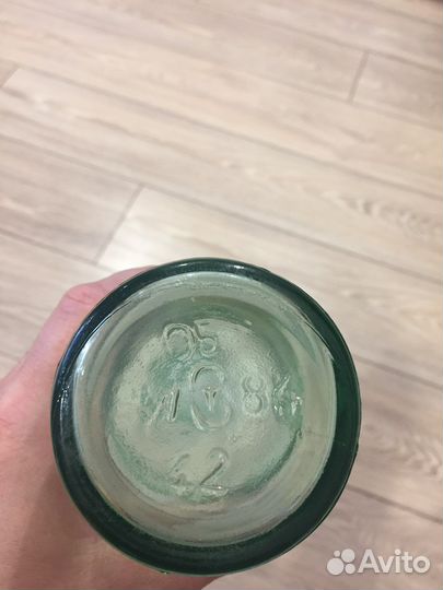 Пустая бутылка времен СССР