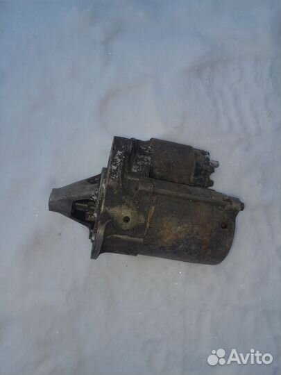 Стартер Daihatsu YRV