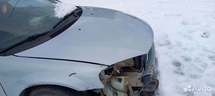 Капот. Додж стратус. 2002