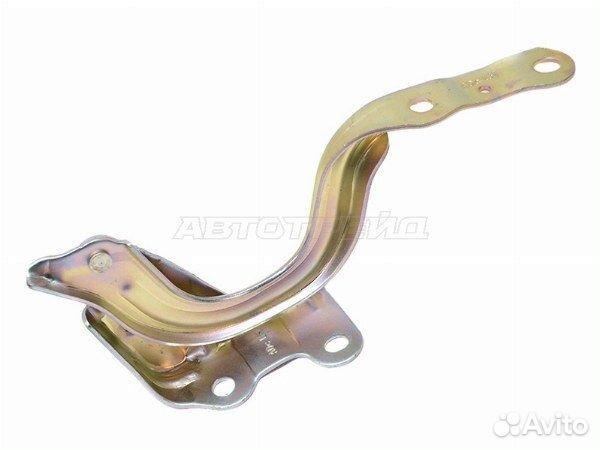 Петля капота